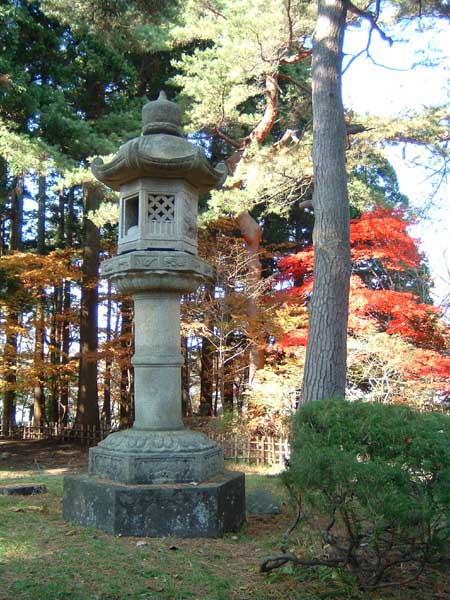 見晴公園　春日燈籠