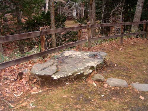 見晴公園　天竜の石